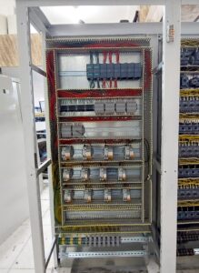 پروژه ها طراحی و ساخت تابلو برق هوشمند